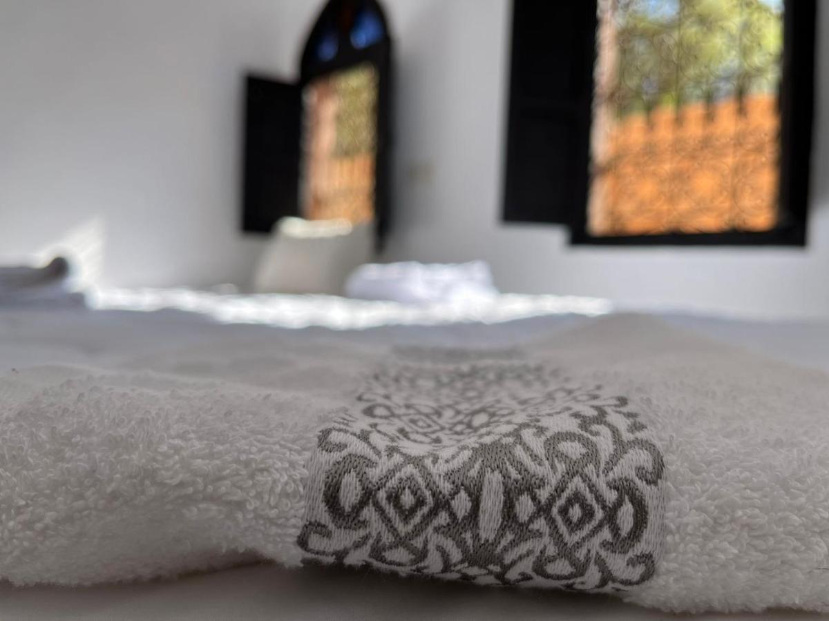 Riad Black Doors Marrakesh Exterior photo