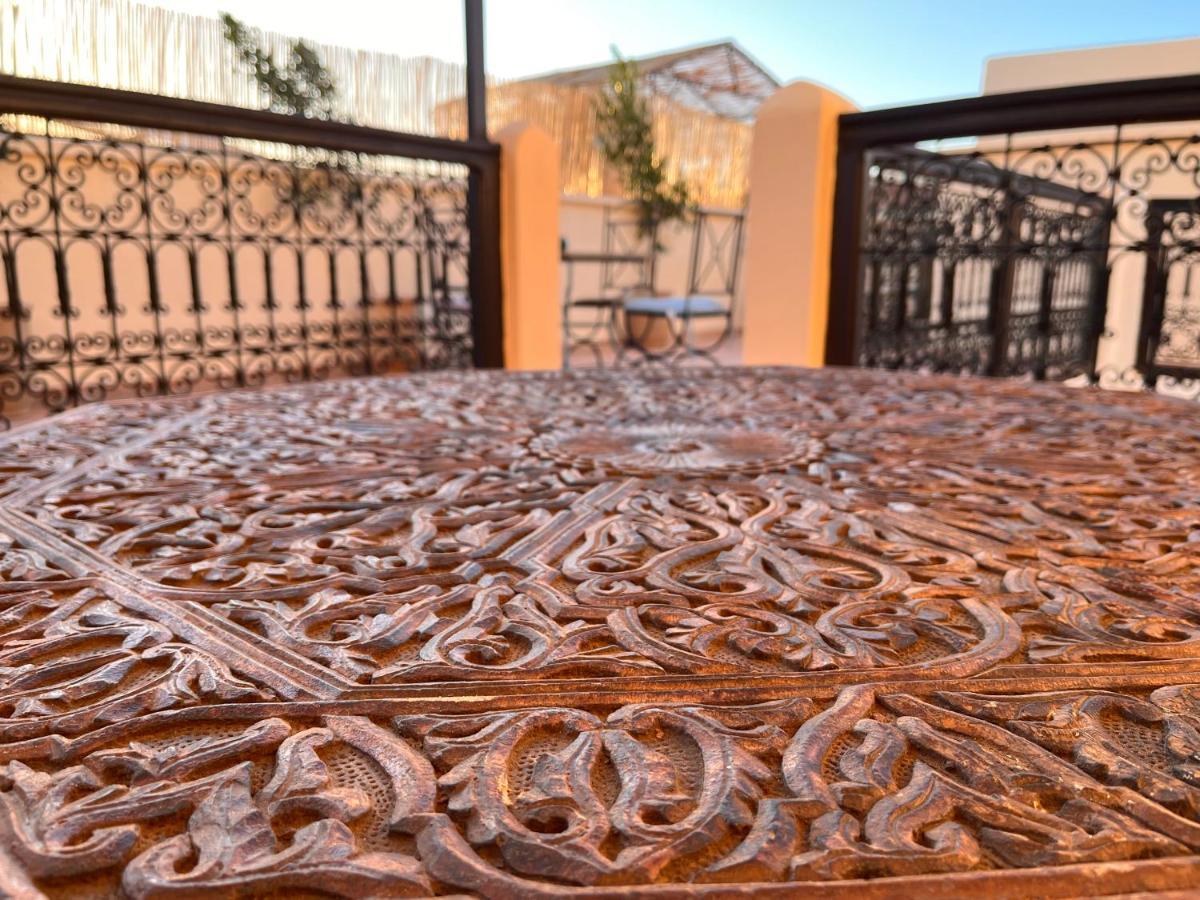 Riad Black Doors Marrakesh Exterior photo