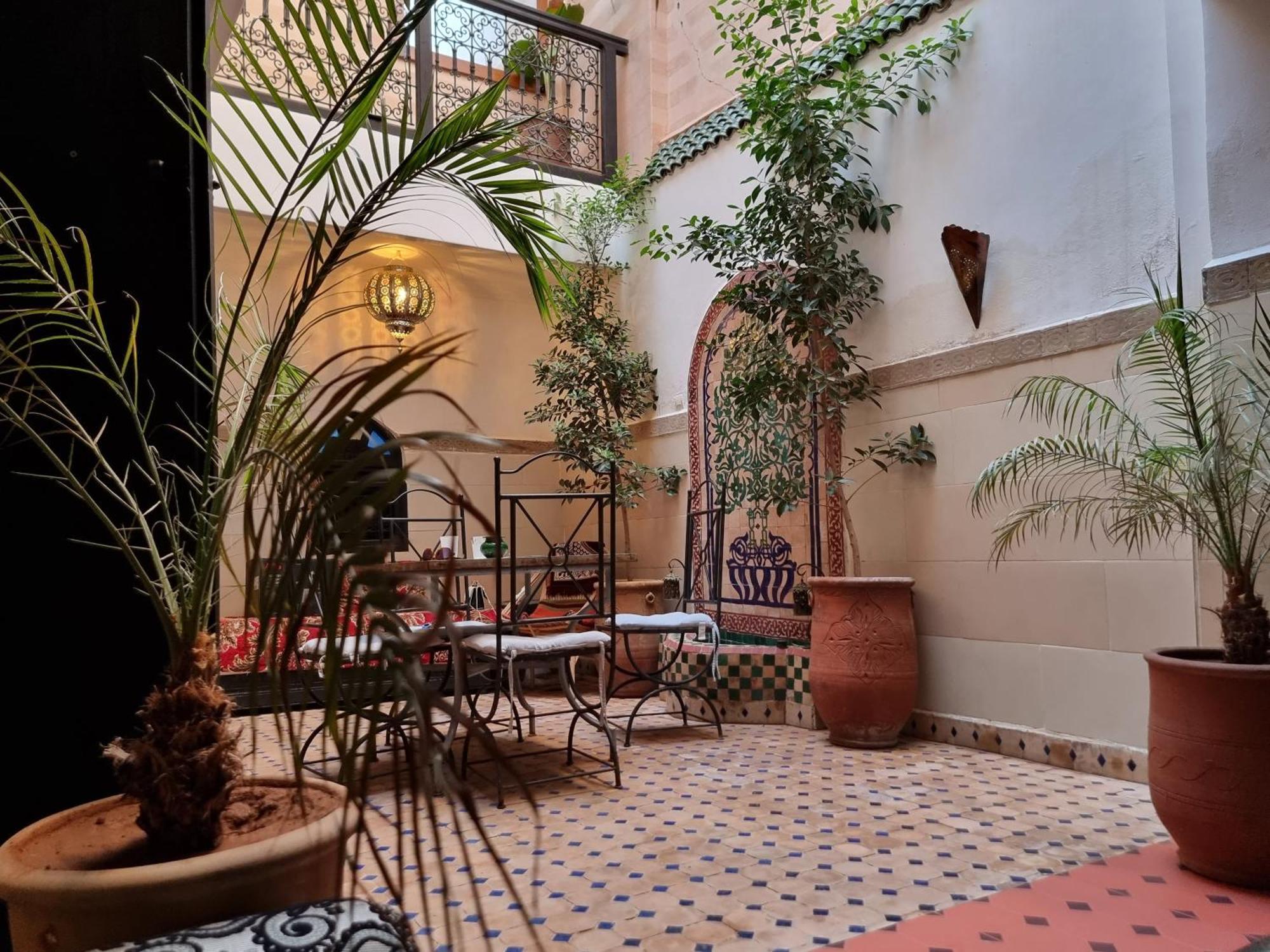Riad Black Doors Marrakesh Exterior photo
