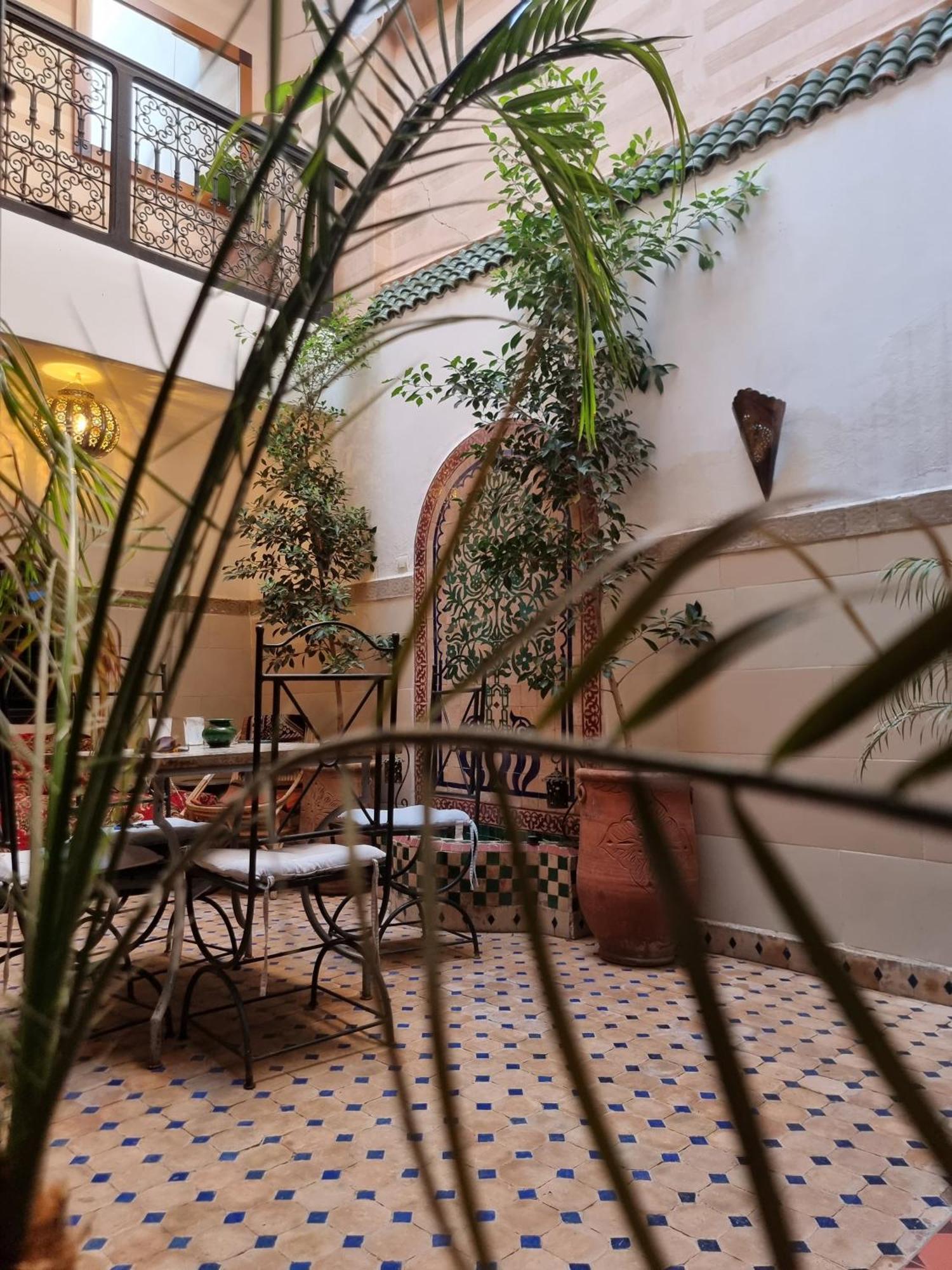 Riad Black Doors Marrakesh Exterior photo