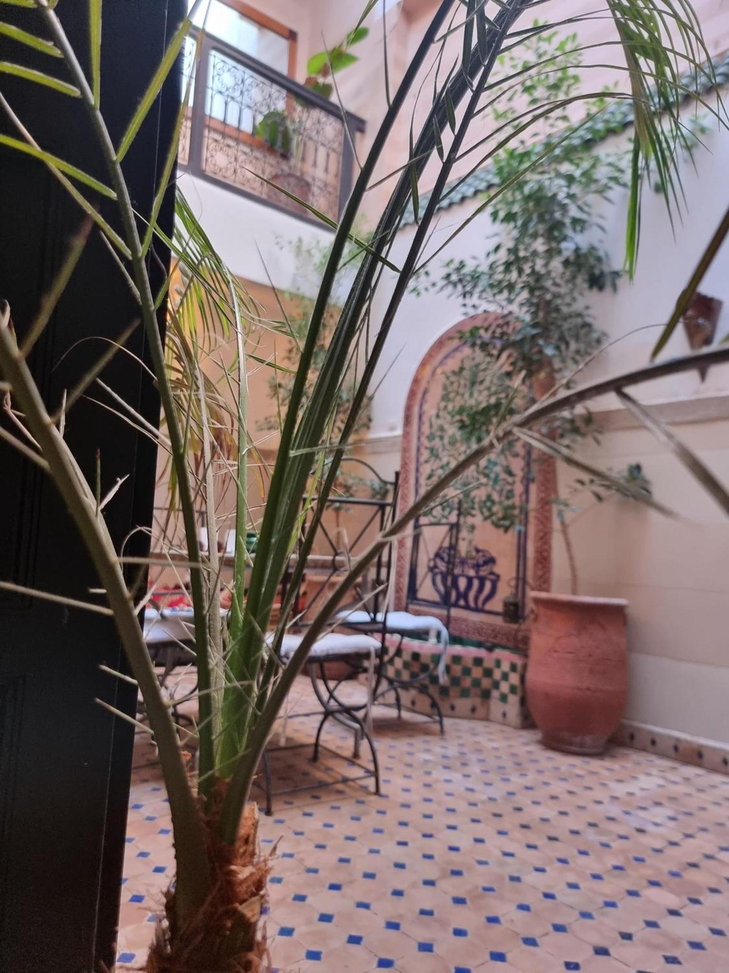 Riad Black Doors Marrakesh Exterior photo