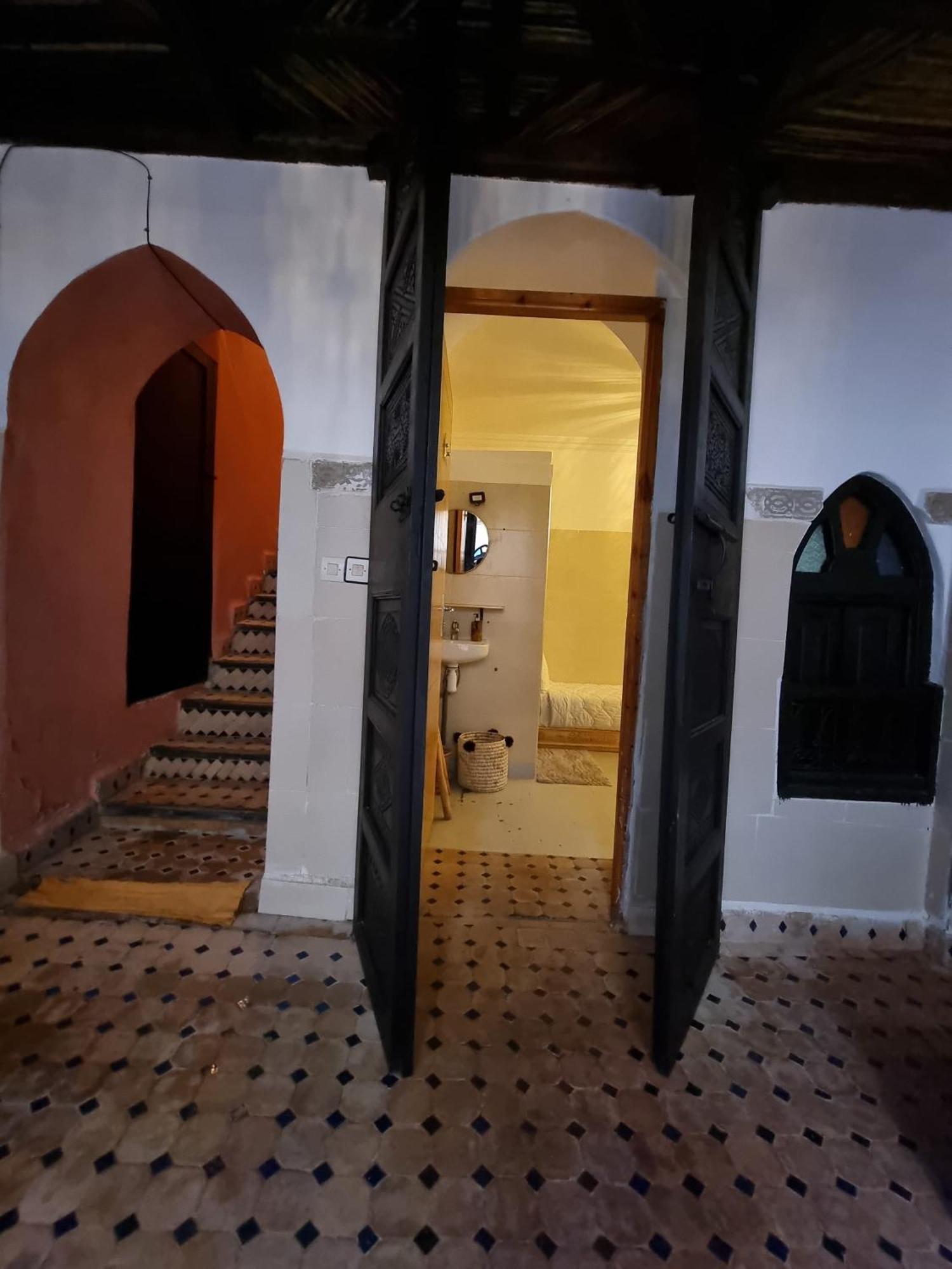 Riad Black Doors Marrakesh Exterior photo