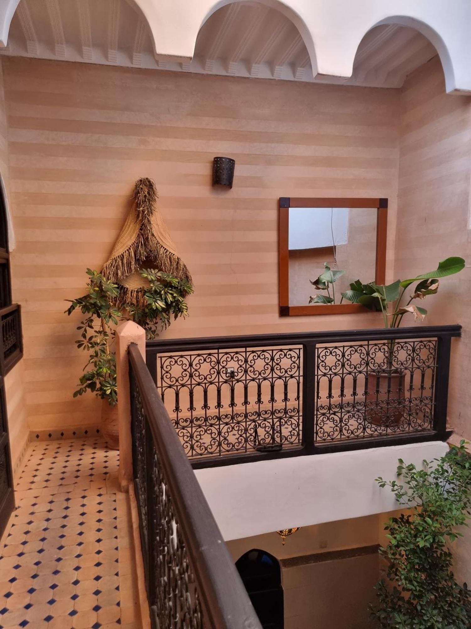 Riad Black Doors Marrakesh Exterior photo