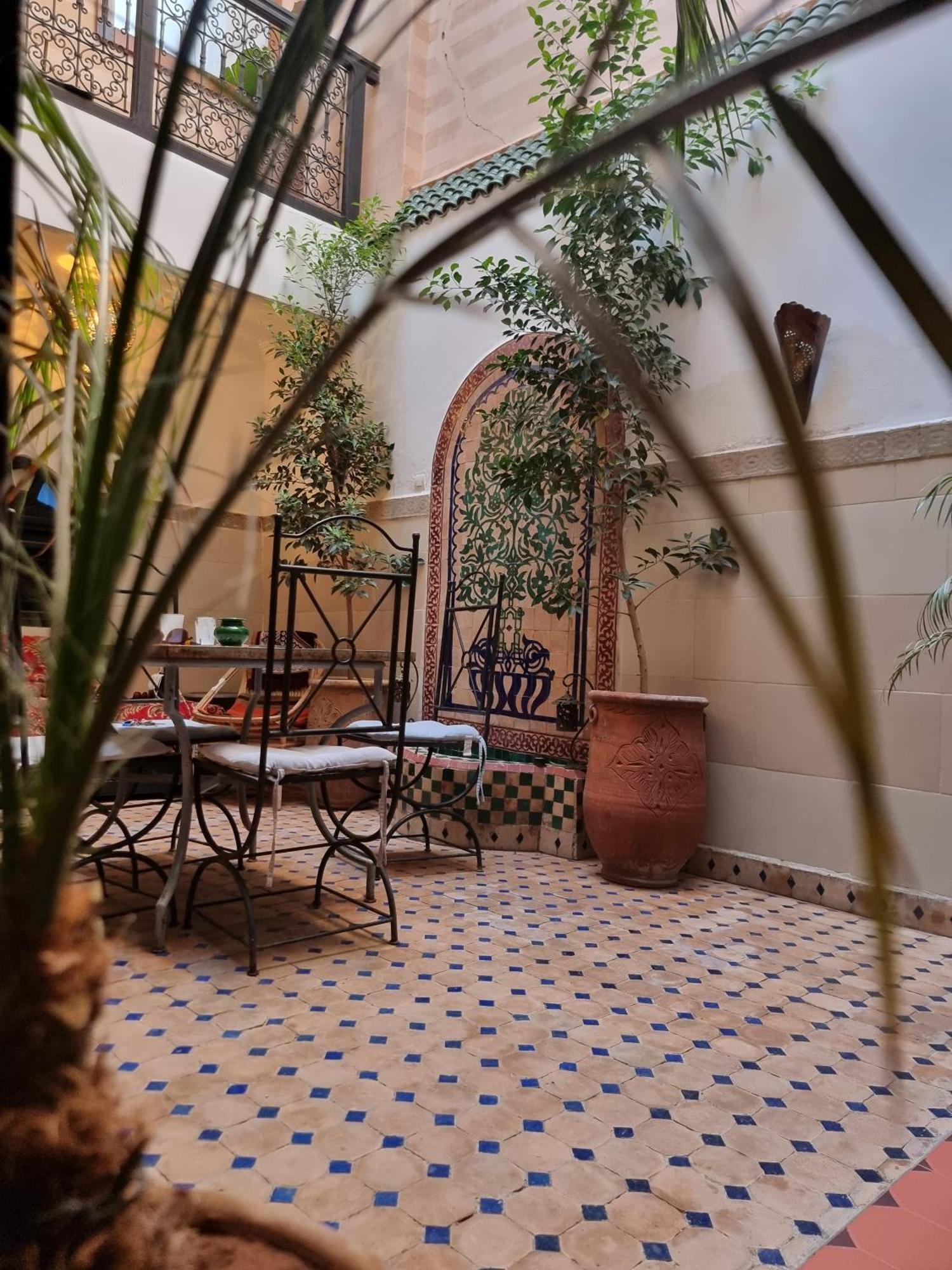Riad Black Doors Marrakesh Exterior photo