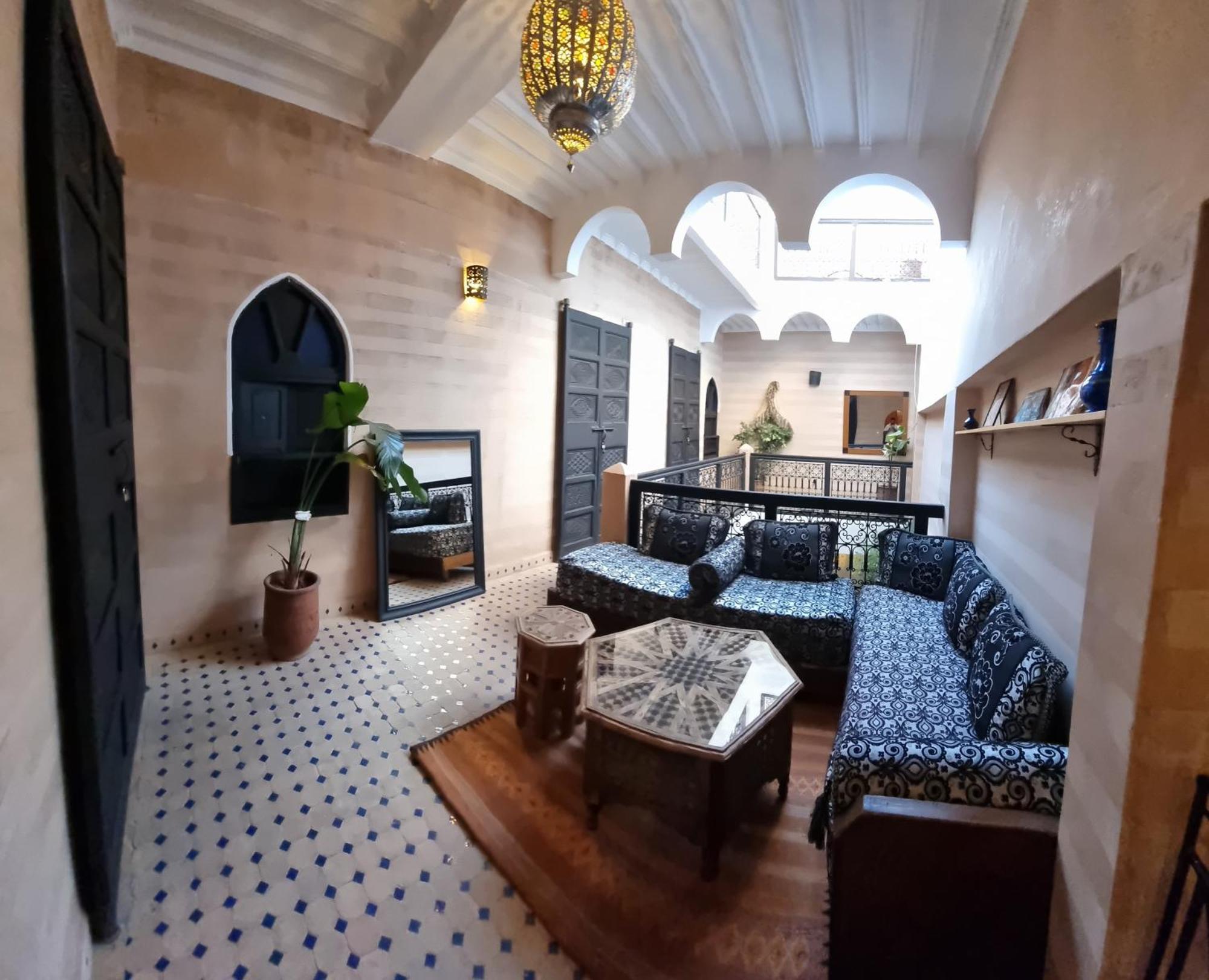 Riad Black Doors Marrakesh Exterior photo