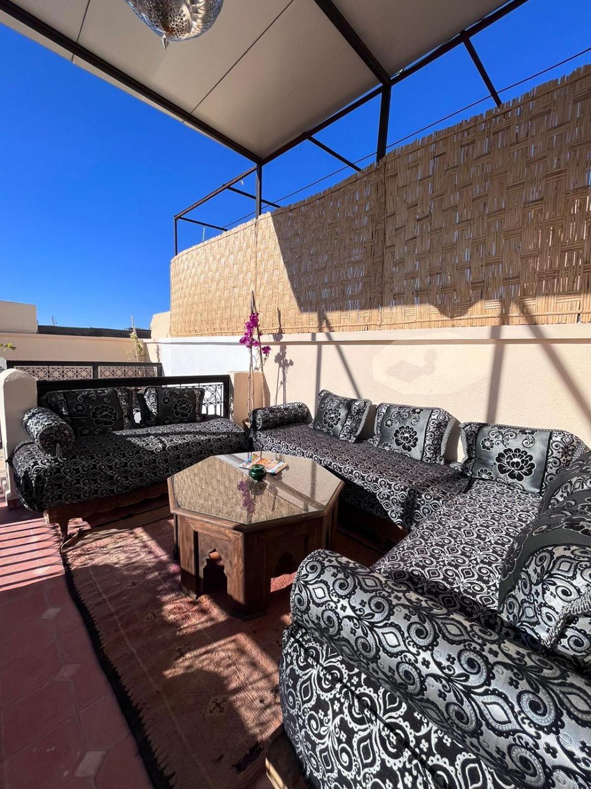 Riad Black Doors Marrakesh Exterior photo