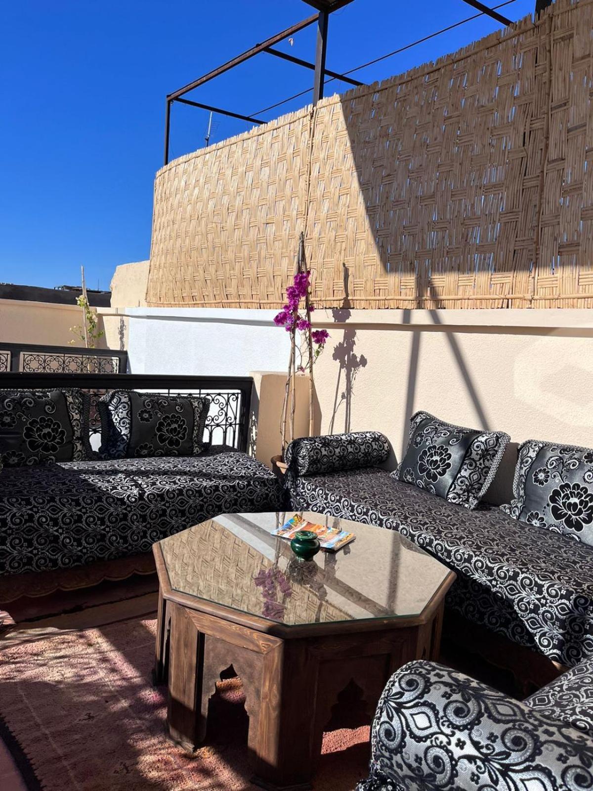 Riad Black Doors Marrakesh Exterior photo