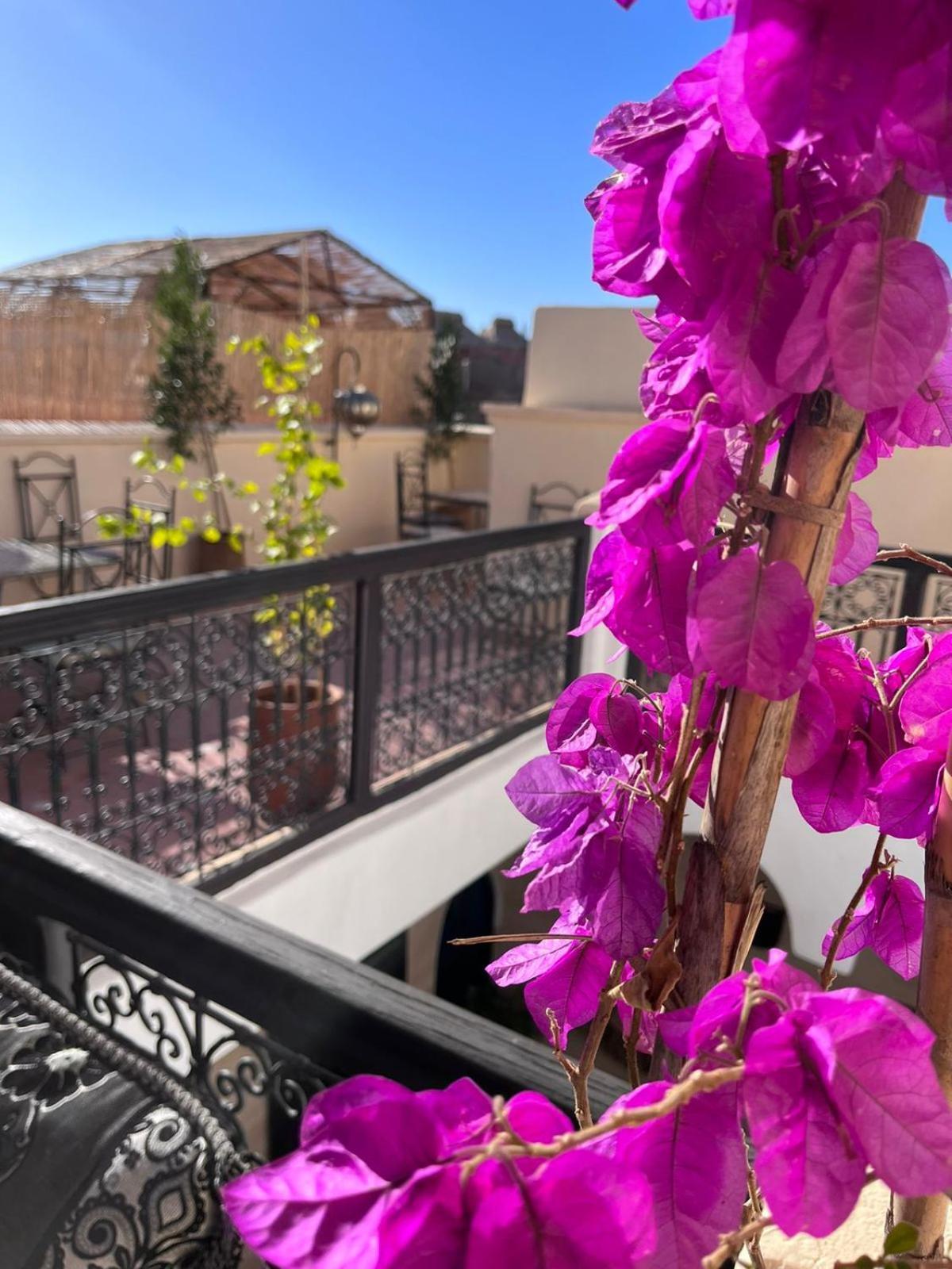 Riad Black Doors Marrakesh Exterior photo