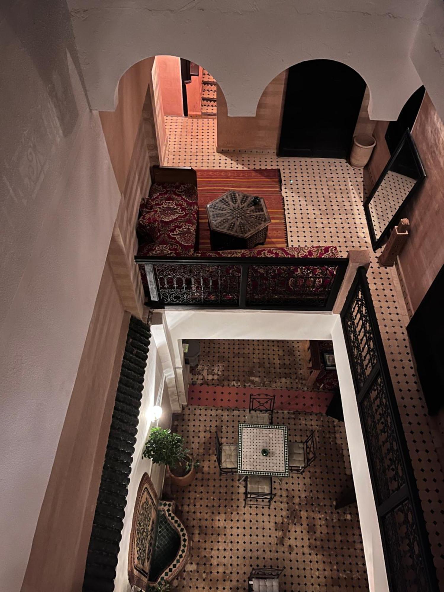 Riad Black Doors Marrakesh Exterior photo