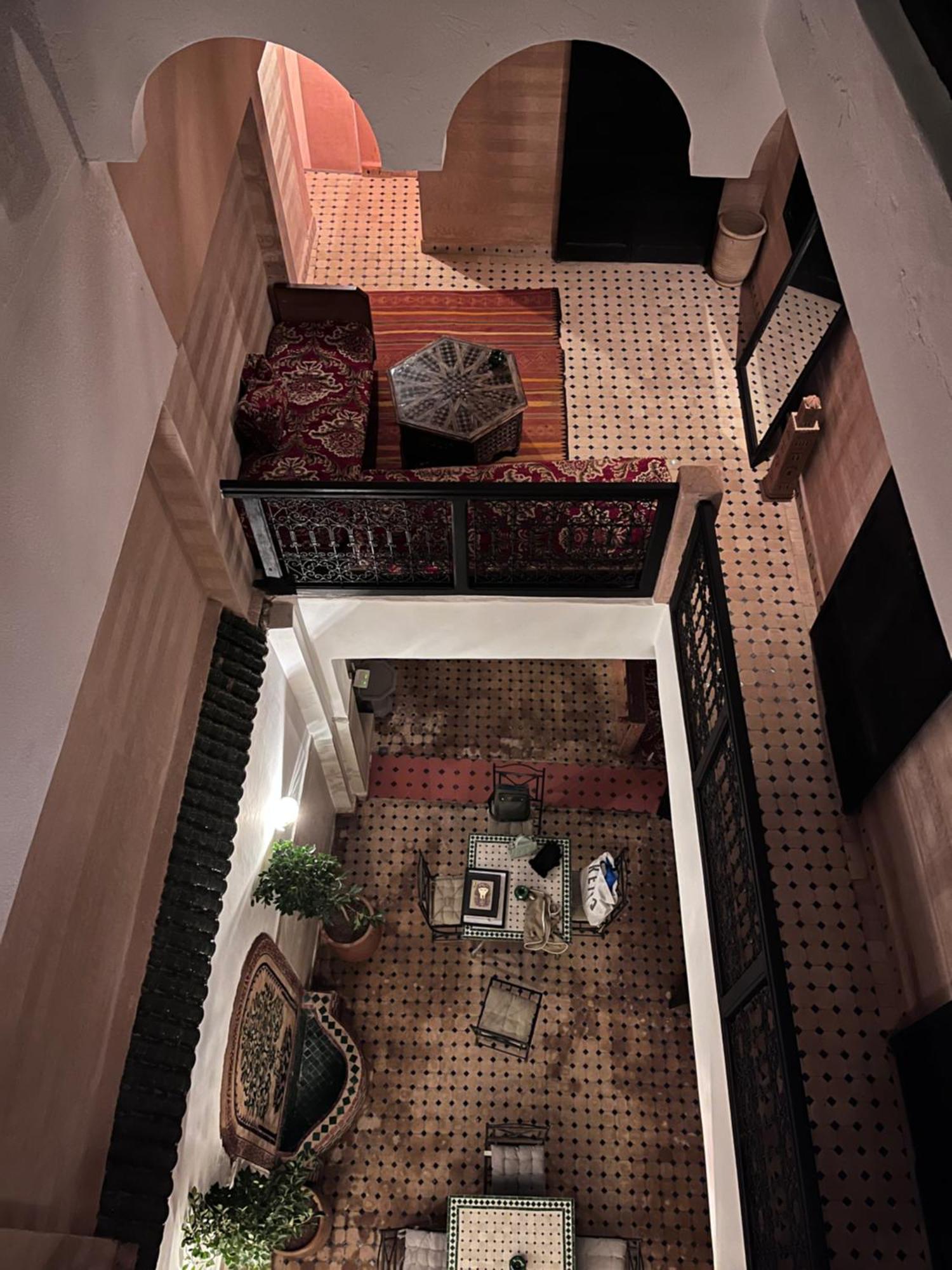 Riad Black Doors Marrakesh Exterior photo